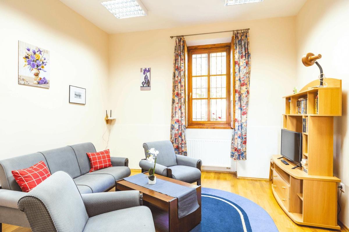 Tolnay Kuria Es Vendeghaz Hotel Nagygorbo Bagian luar foto
