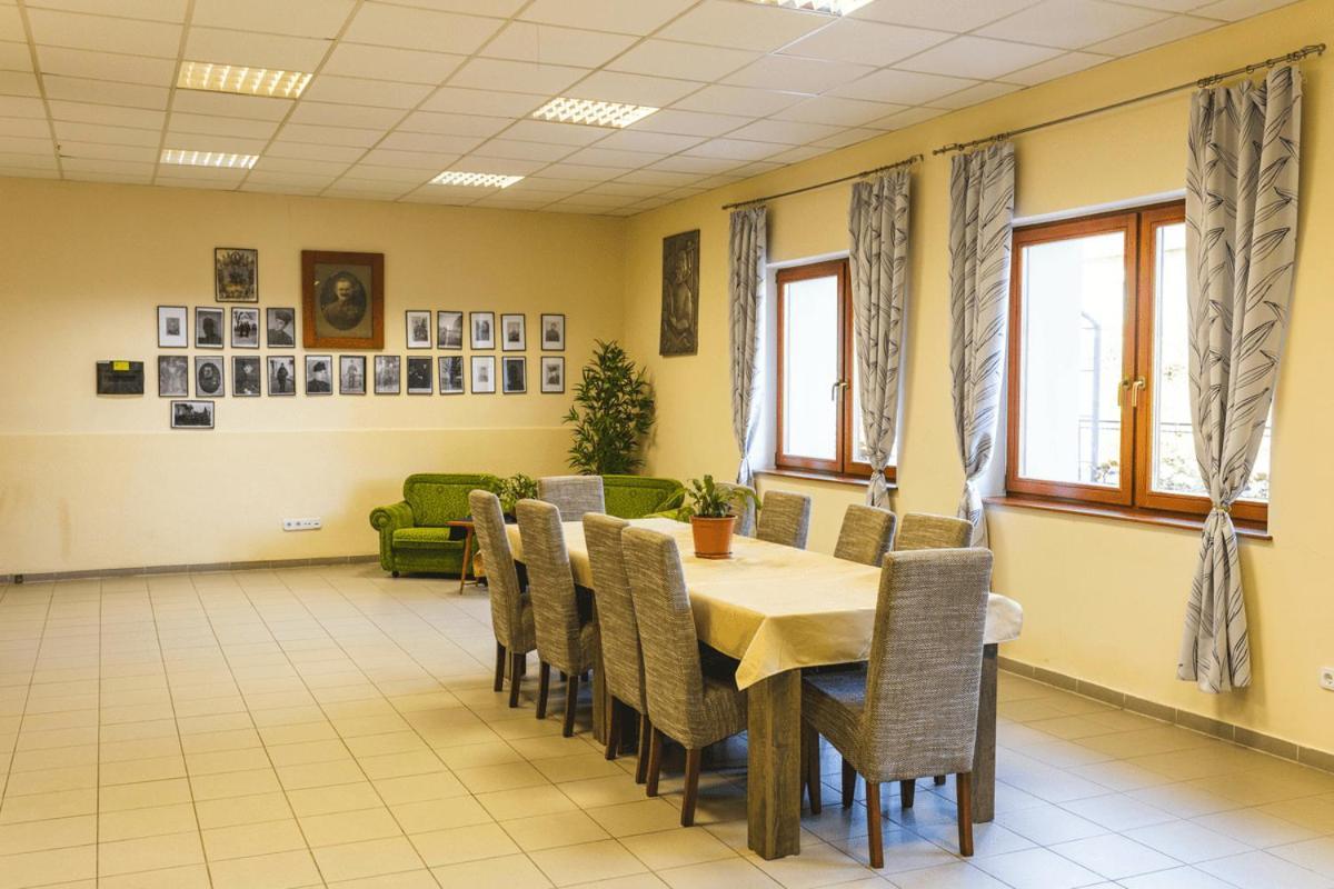 Tolnay Kuria Es Vendeghaz Hotel Nagygorbo Bagian luar foto