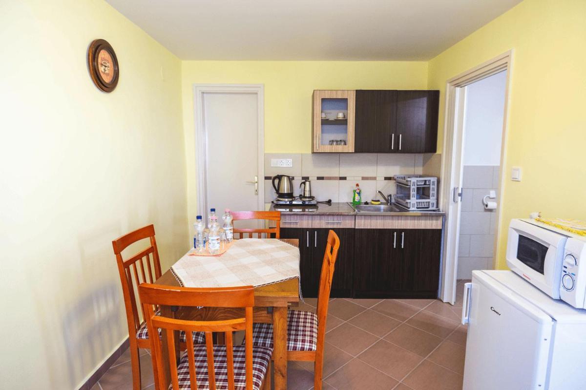 Tolnay Kuria Es Vendeghaz Hotel Nagygorbo Bagian luar foto